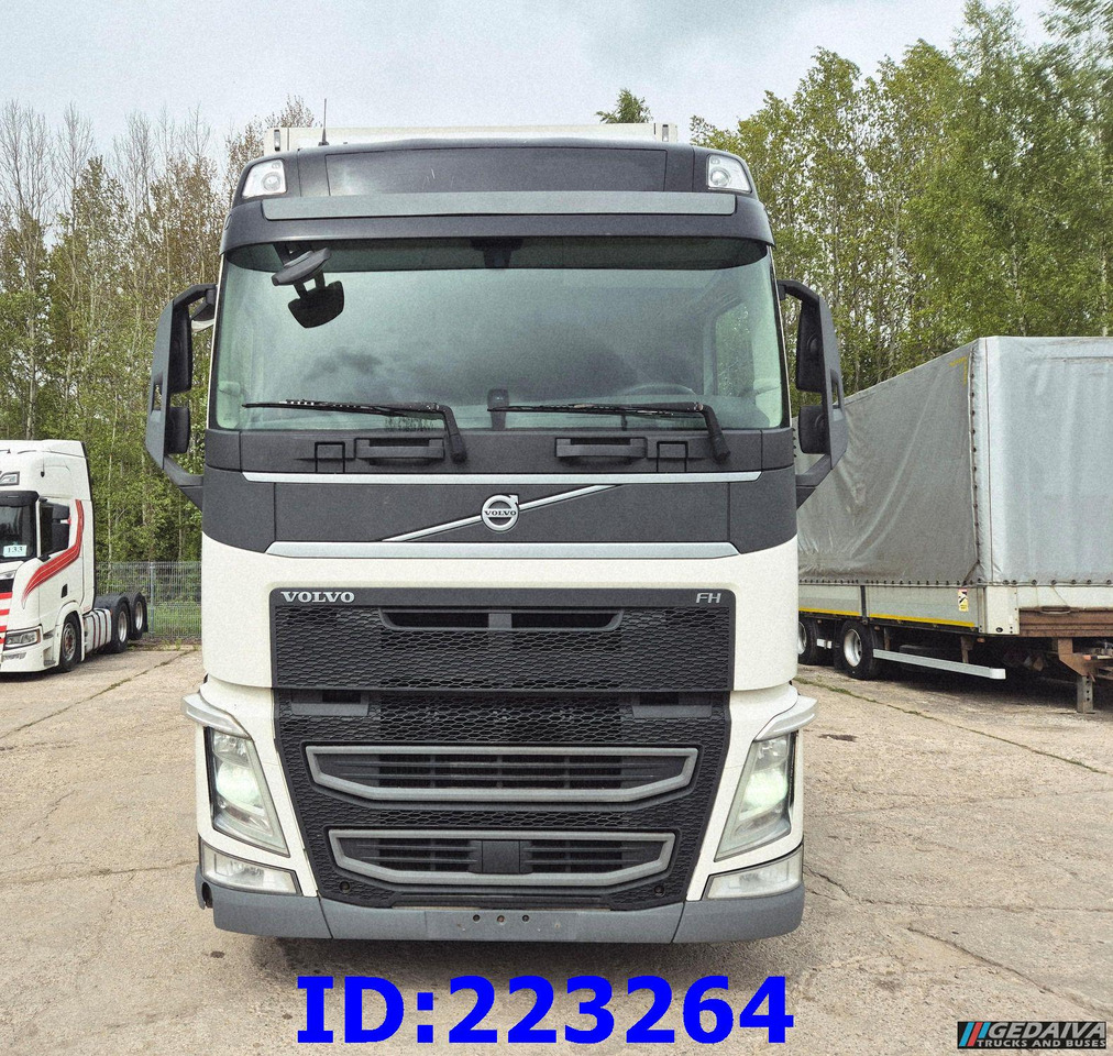 VOLVO FH13 460HP 6x2 Steering axle Euro6 - משאית קירור: תמונה 2 VOLVO FH13 460HP 6x2 Steering axle Euro6 - משאית קירור: תמונה 2