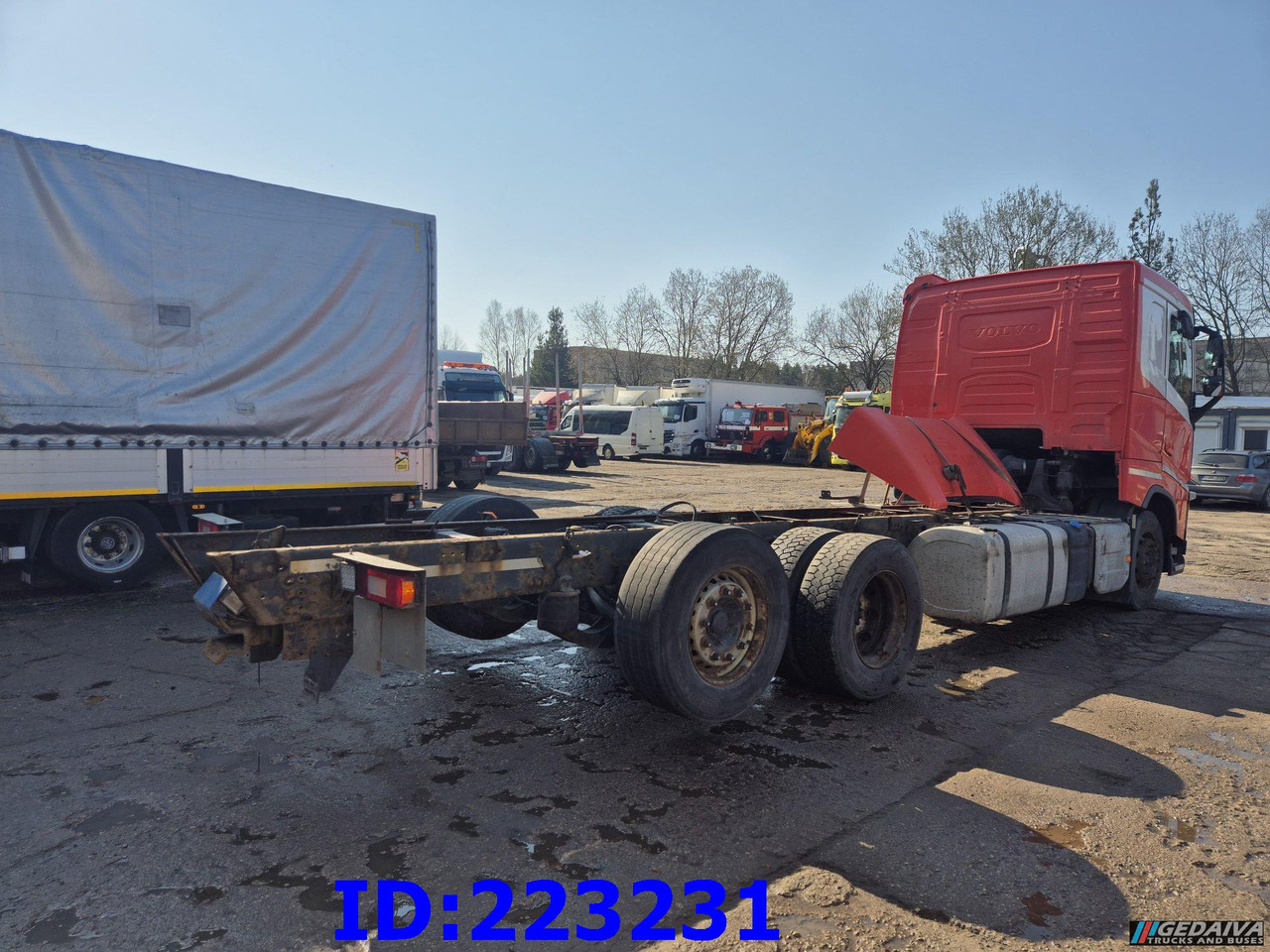 VOLVO FH13 540HP 6X2 Euro6 - משאית עם שלדת תא: תמונה 4 VOLVO FH13 540HP 6X2 Euro6 - משאית עם שלדת תא: תמונה 4