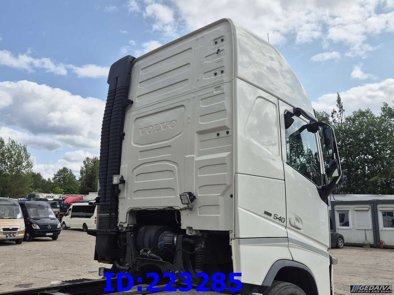 VOLVO FH13 540HP 6x2 (10 tyre) Euro6 - משאית עם שלדת תא: תמונה 5 VOLVO FH13 540HP 6x2 (10 tyre) Euro6 - משאית עם שלדת תא: תמונה 5