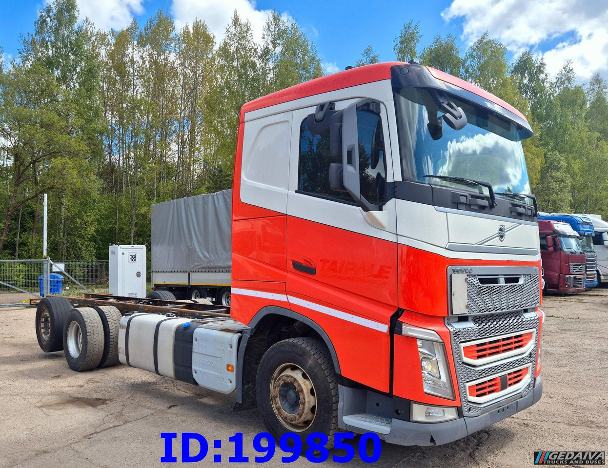 VOLVO FH13 540HP 6x2 Euro6 - משאית עם שלדת תא: תמונה 4 VOLVO FH13 540HP 6x2 Euro6 - משאית עם שלדת תא: תמונה 4