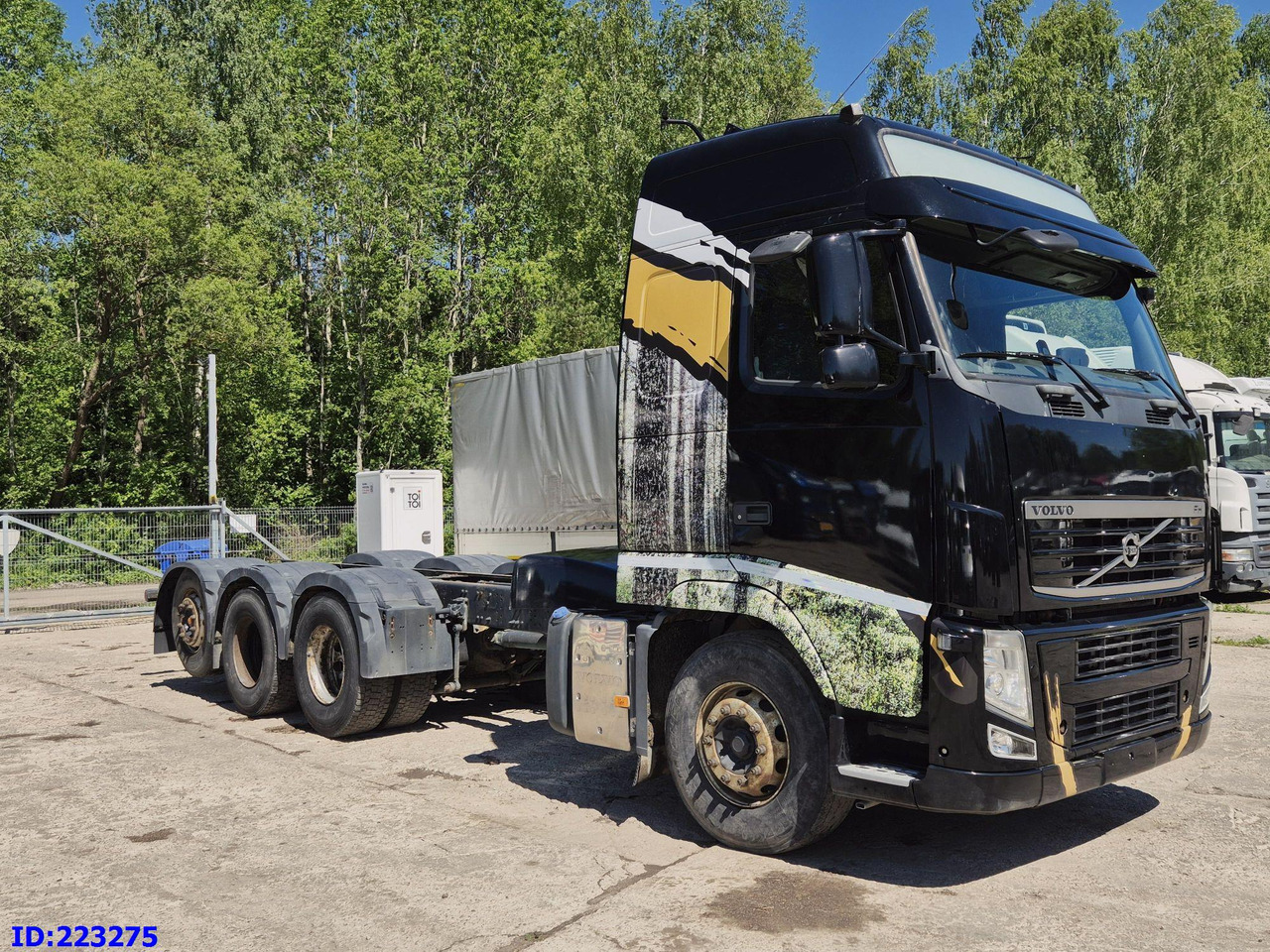 VOLVO FH13 540HP 8X4 (Steering axle) RETARDER - משאית עם שלדת תא: תמונה 4 VOLVO FH13 540HP 8X4 (Steering axle) RETARDER - משאית עם שלדת תא: תמונה 4