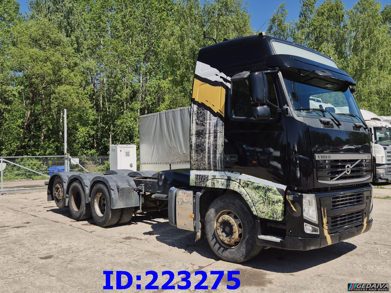 VOLVO FH13 540HP 8X4 (Steering axle) RETARDER - משאית עם שלדת תא: תמונה 4 VOLVO FH13 540HP 8X4 (Steering axle) RETARDER - משאית עם שלדת תא: תמונה 4