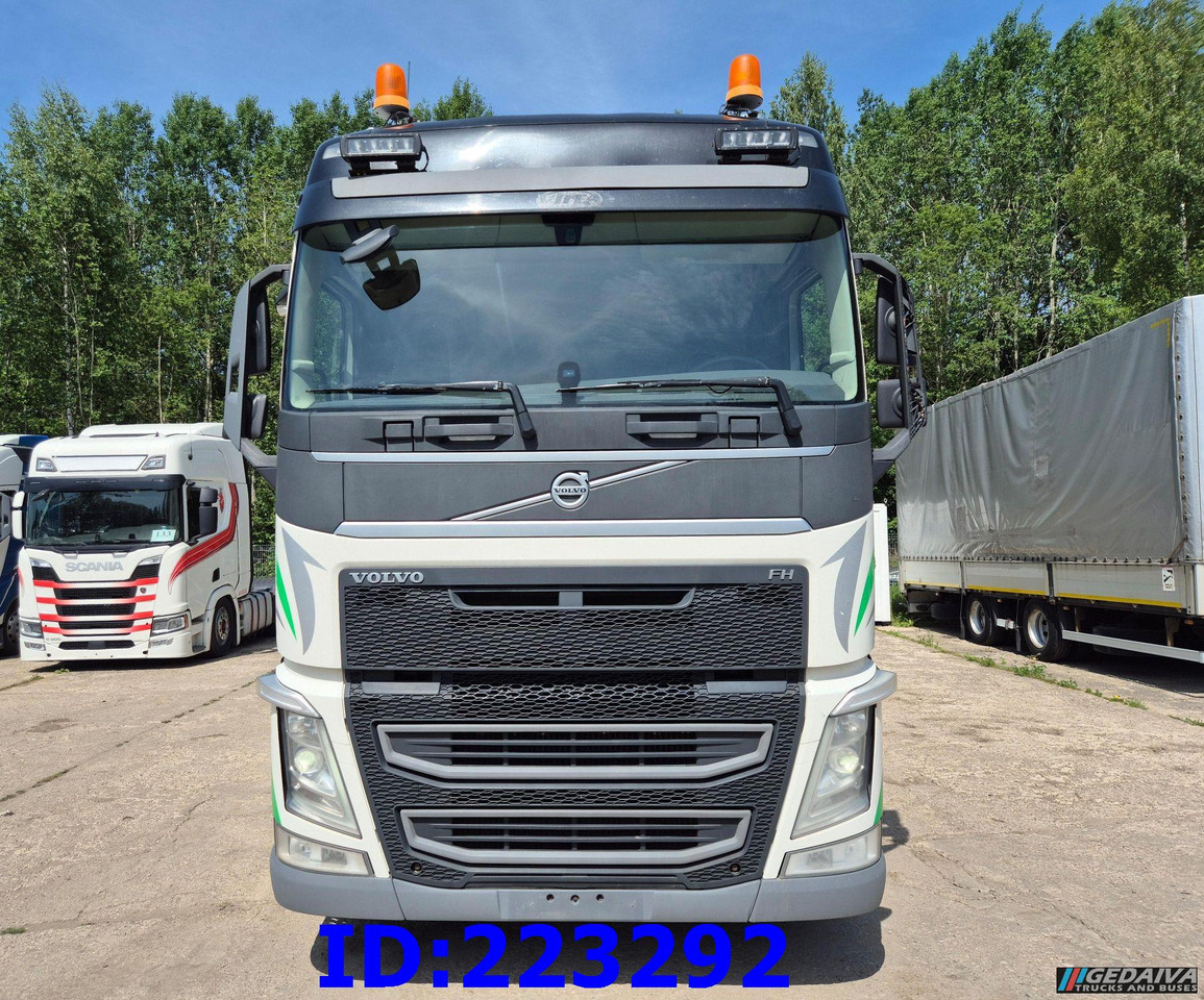 VOLVO FH13 540HP 8x4 Steering axle - משאית איזותרמית: תמונה 2 VOLVO FH13 540HP 8x4 Steering axle - משאית איזותרמית: תמונה 2