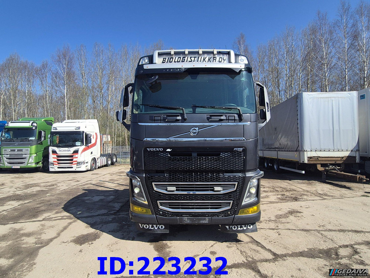VOLVO FH16 700HP 8X4 Big Axles - משאית עץ: תמונה 2 VOLVO FH16 700HP 8X4 Big Axles - משאית עץ: תמונה 2