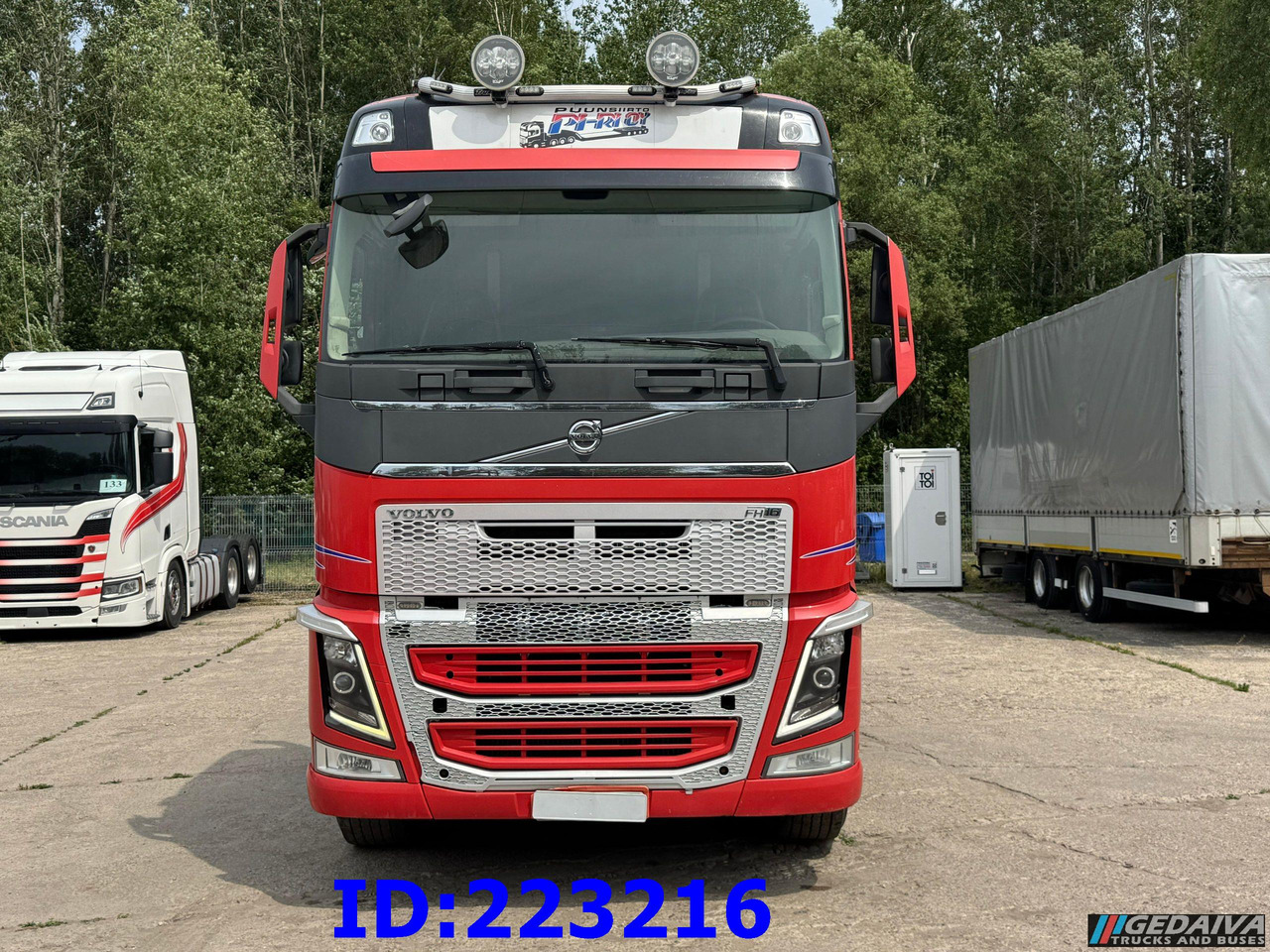 VOLVO FH16 700HP 8X4 Big axle - משאית עם שלדת תא: תמונה 2 VOLVO FH16 700HP 8X4 Big axle - משאית עם שלדת תא: תמונה 2