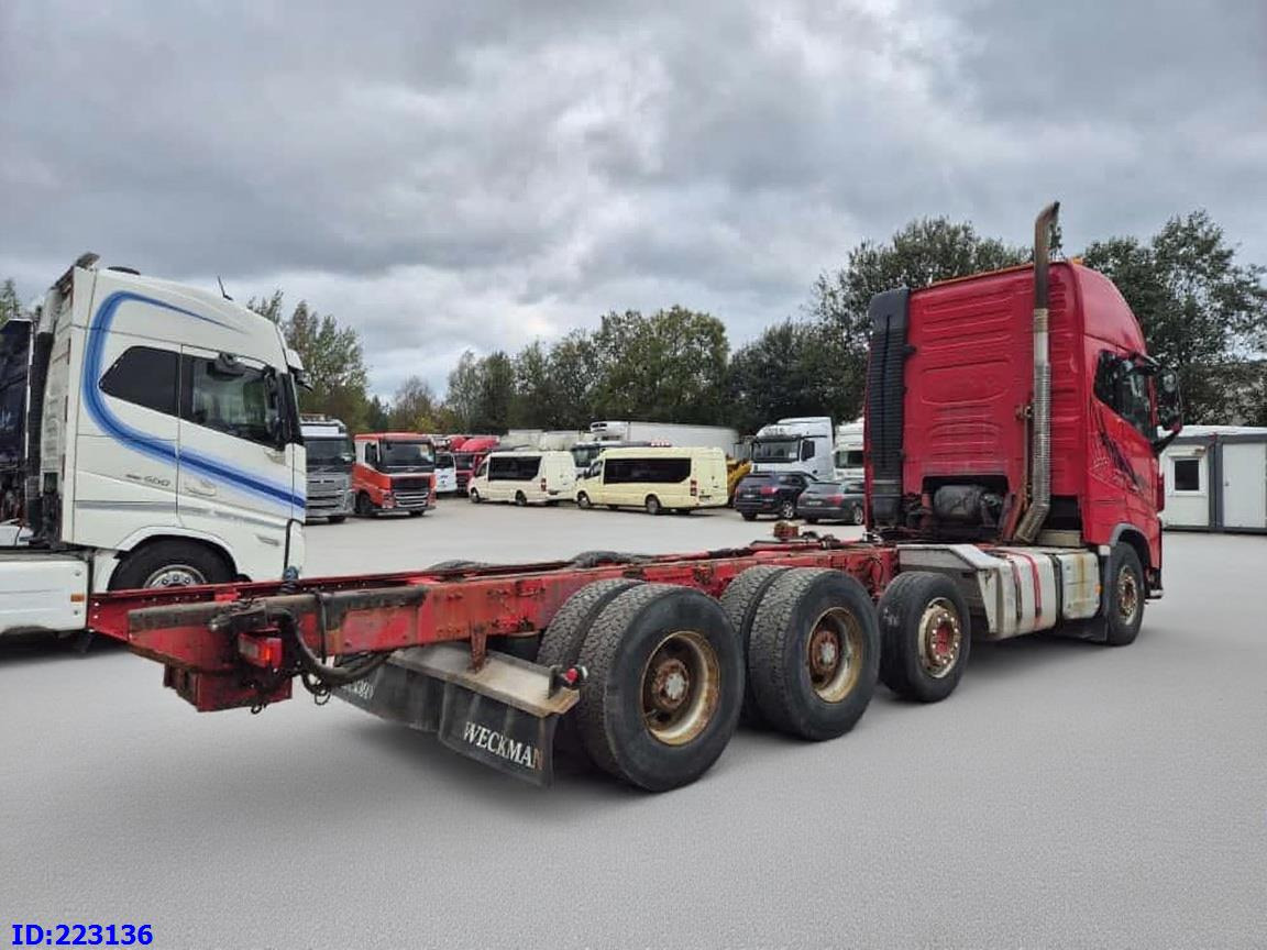 VOLVO FH16 750HP - 8x4 -Big Axles - משאית עם שלדת תא: תמונה 5 VOLVO FH16 750HP - 8x4 -Big Axles - משאית עם שלדת תא: תמונה 5
