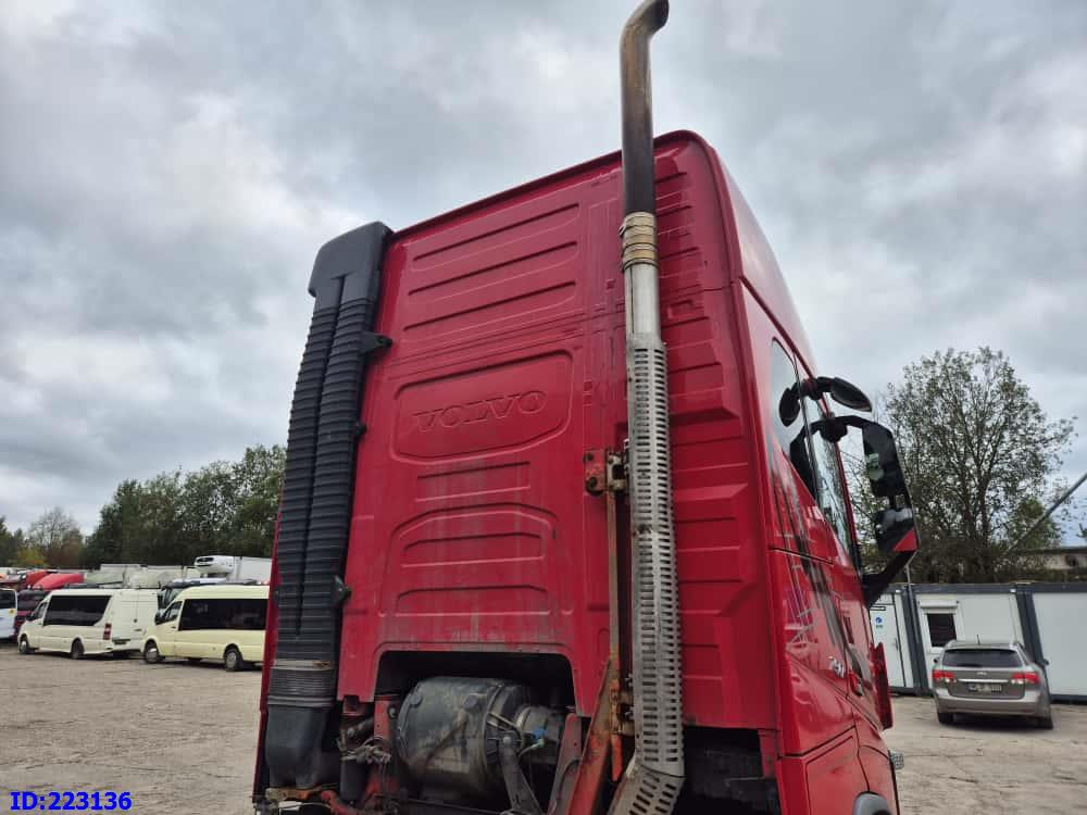 VOLVO FH16 750HP - 8x4 -Big Axles - משאית עם שלדת תא: תמונה 5 VOLVO FH16 750HP - 8x4 -Big Axles - משאית עם שלדת תא: תמונה 5