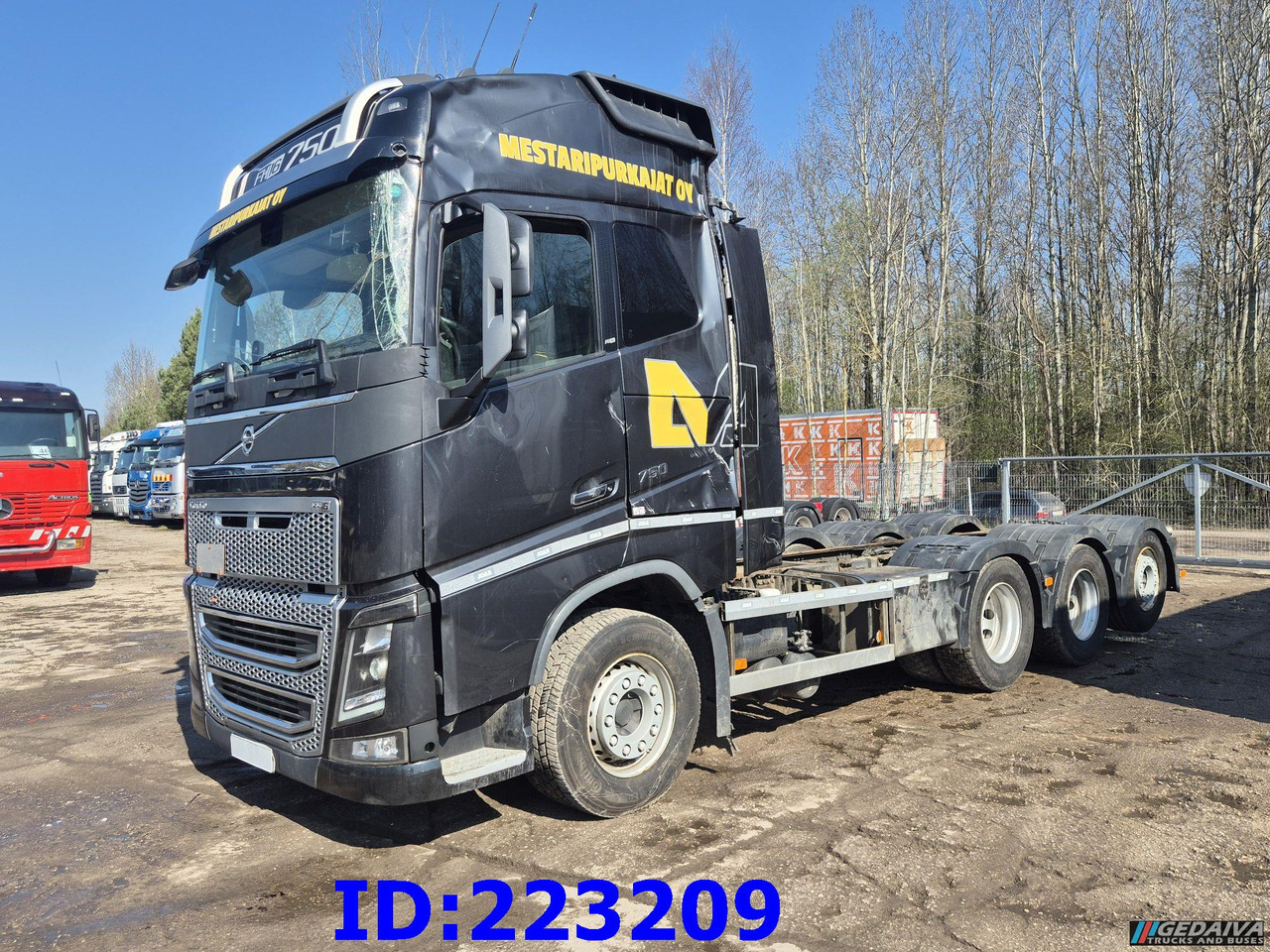 VOLVO FH16 750HP 8x4 Steering axle - משאית עם שלדת תא: תמונה 4 VOLVO FH16 750HP 8x4 Steering axle - משאית עם שלדת תא: תמונה 4