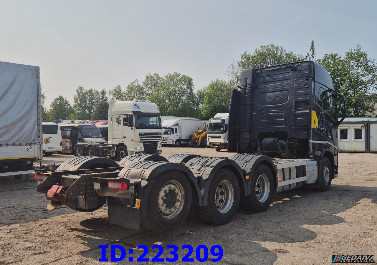 VOLVO FH16 750HP 8x4 Steering axle - משאית עם שלדת תא: תמונה 5 VOLVO FH16 750HP 8x4 Steering axle - משאית עם שלדת תא: תמונה 5
