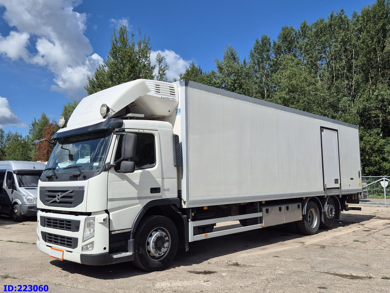 VOLVO FM 410HP - 6X2 - Euro5 -Steering axle - משאית קירור: תמונה 1 VOLVO FM 410HP - 6X2 - Euro5 -Steering axle - משאית קירור: תמונה 1