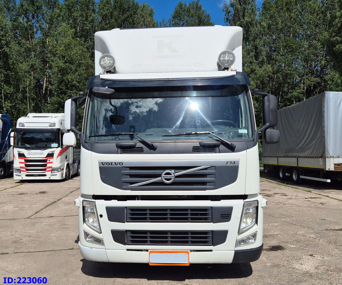 VOLVO FM 410HP - 6X2 - Euro5 -Steering axle - משאית קירור: תמונה 2 VOLVO FM 410HP - 6X2 - Euro5 -Steering axle - משאית קירור: תמונה 2