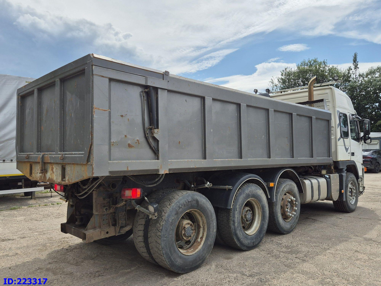 VOLVO FM13 480HP 8x4 (Big axle) - מזהיר: תמונה 5 VOLVO FM13 480HP 8x4 (Big axle) - מזהיר: תמונה 5
