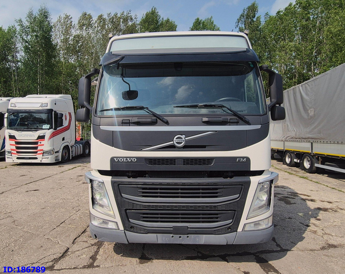 VOLVO FM13 500HP 6x2 - משאית עם שלדת תא: תמונה 2 VOLVO FM13 500HP 6x2 - משאית עם שלדת תא: תמונה 2