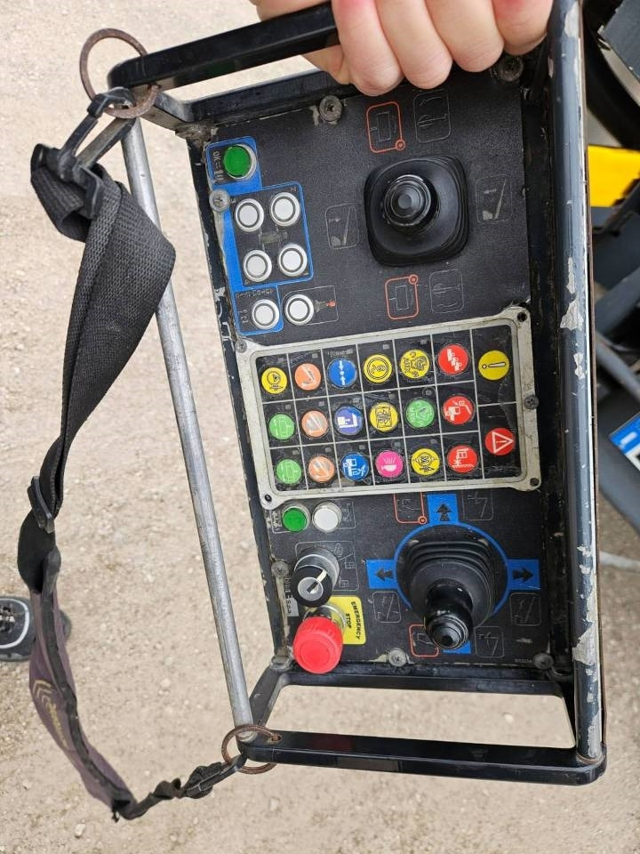 פלטפורמה אווירית מותקנת על משאית CTE CTE B LIFT 390 HR: תמונה 12