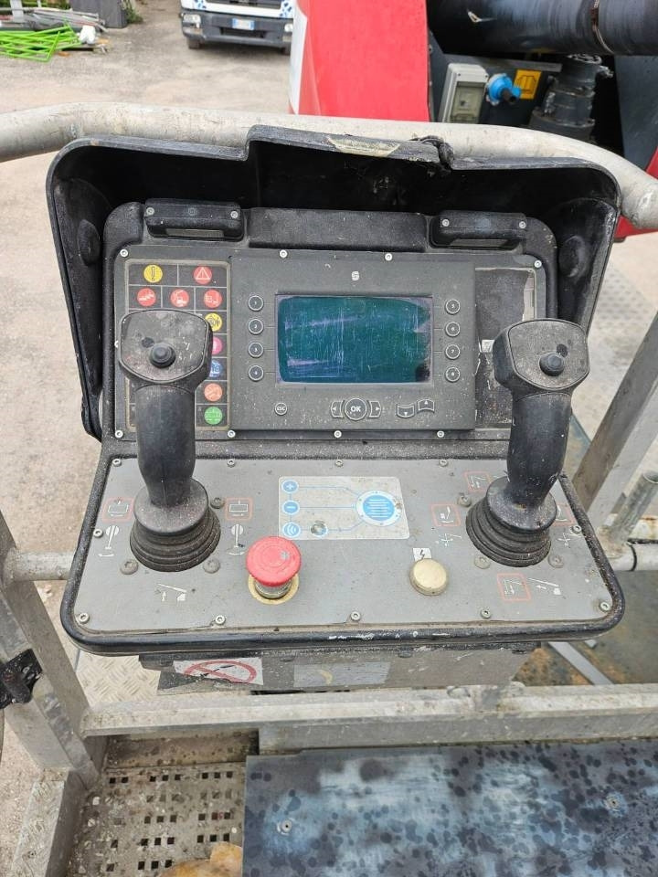 פלטפורמה אווירית מותקנת על משאית CTE CTE B LIFT 390 HR: תמונה 17
