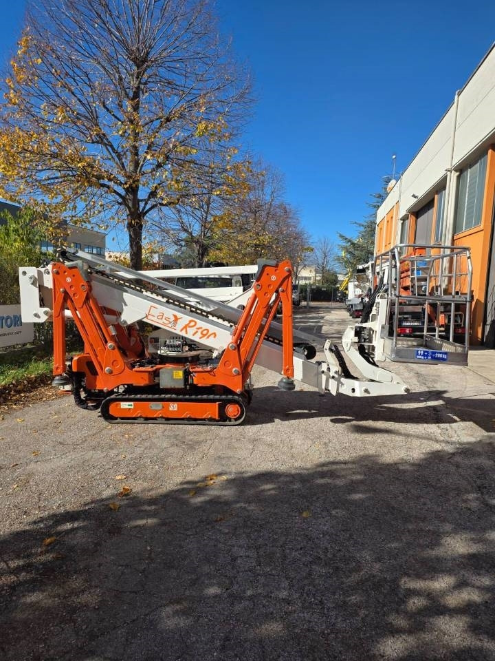 EasyLift R 190 - פלטפורמה אווירית: תמונה 4 EasyLift R 190 - פלטפורמה אווירית: תמונה 4