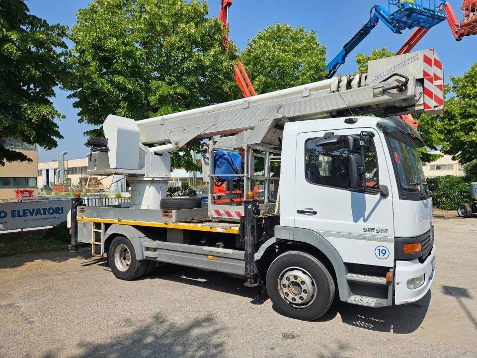 Multitel J328.200 ALU EF  - פלטפורמה אווירית מותקנת על משאית: תמונה 1 Multitel J328.200 ALU EF  - פלטפורמה אווירית מותקנת על משאית: תמונה 1