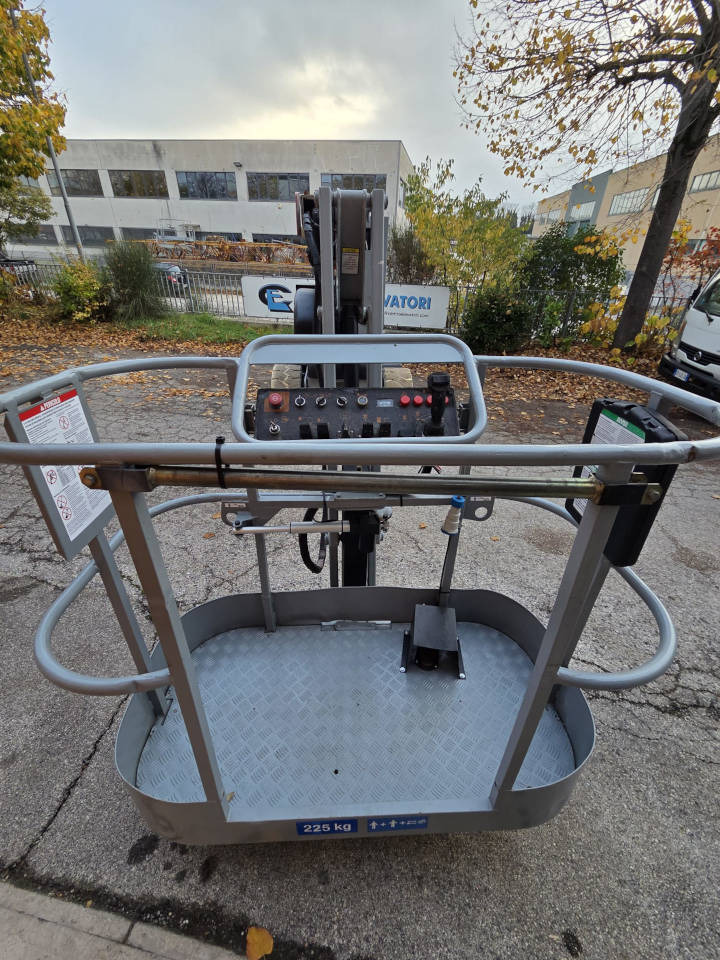 NIFTYLIFT HR 15 HDE - זרוע מרפקי: תמונה 2 NIFTYLIFT HR 15 HDE - זרוע מרפקי: תמונה 2