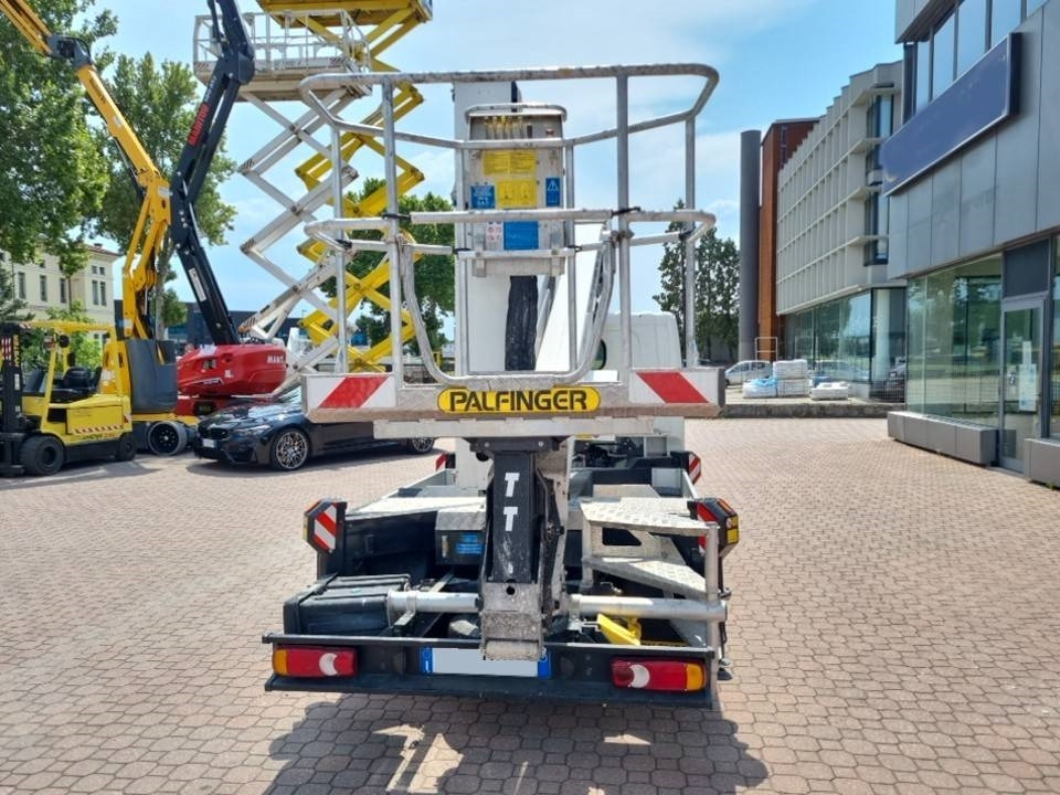 Palfinger P 240 AXE - פלטפורמה אווירית מותקנת על משאית: תמונה 4 Palfinger P 240 AXE - פלטפורמה אווירית מותקנת על משאית: תמונה 4