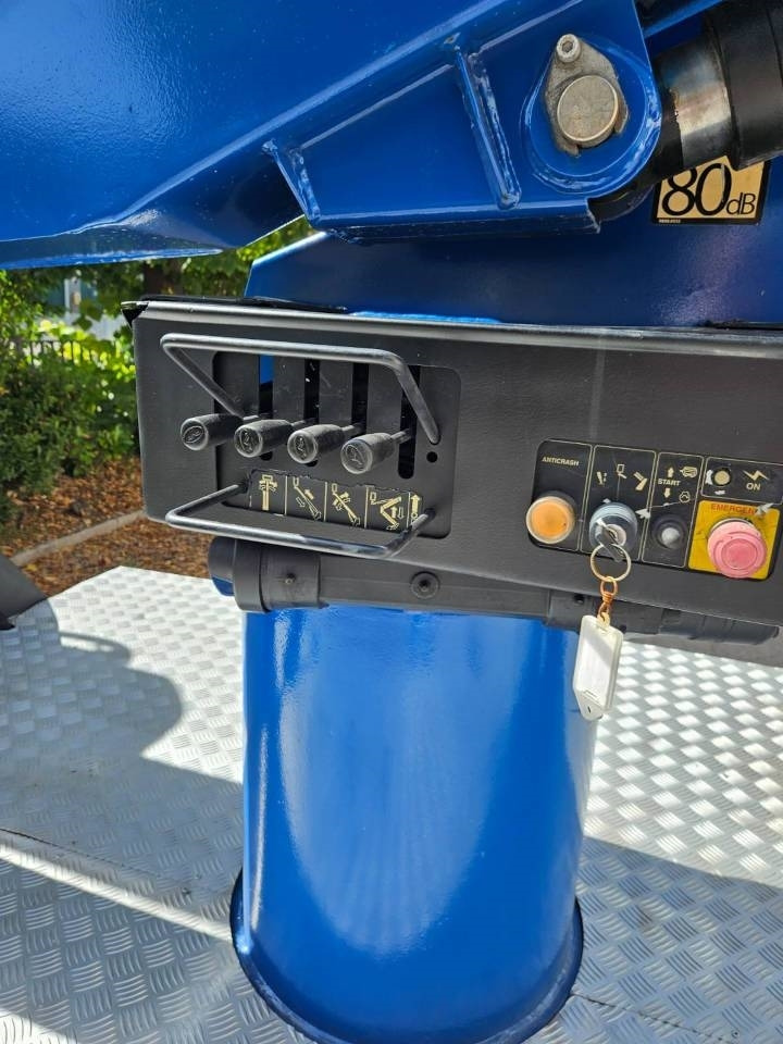 Socage DA 320 - פלטפורמה אווירית מותקנת על משאית: תמונה 2 Socage DA 320 - פלטפורמה אווירית מותקנת על משאית: תמונה 2