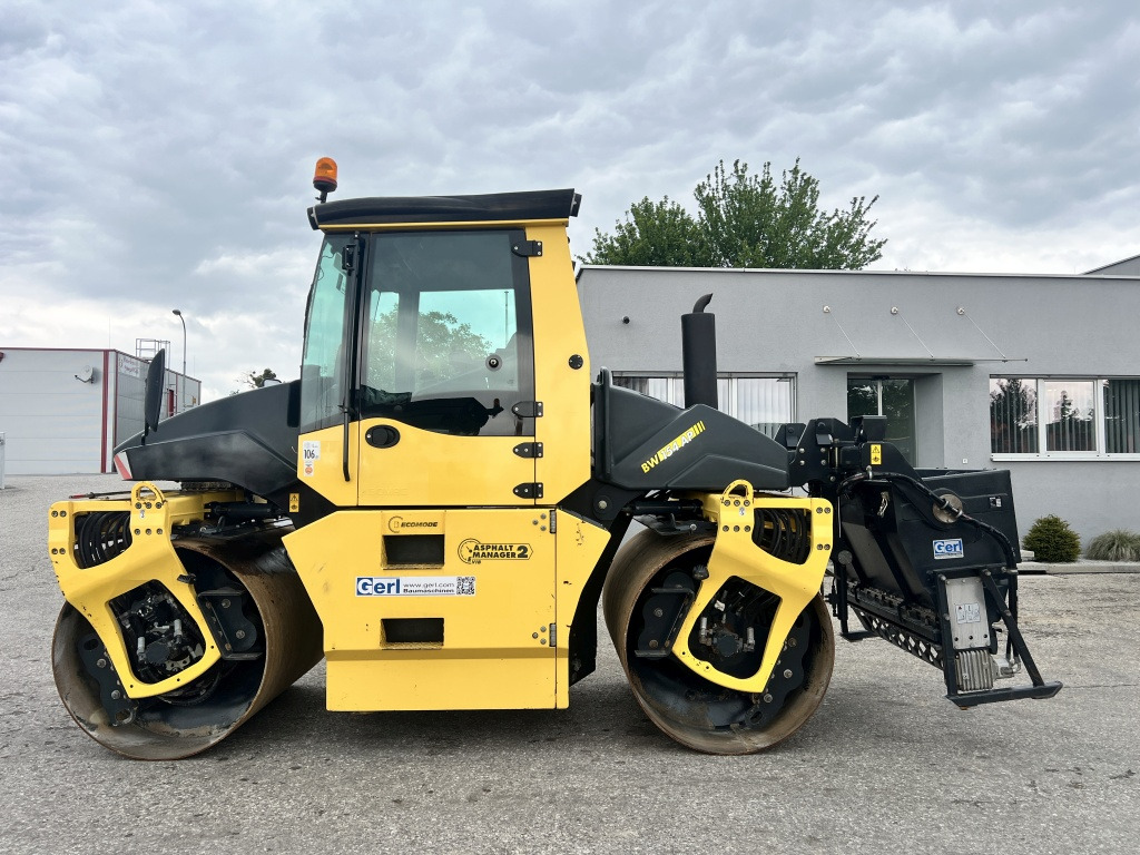 Bomag BW 154 AP-4 AM (111577) - רולר כביש: תמונה 1 Bomag BW 154 AP-4 AM (111577) - רולר כביש: תמונה 1
