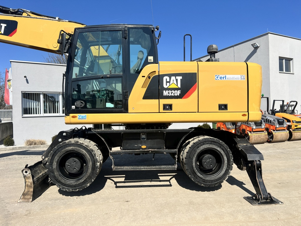 Caterpillar M 320 F (111527) - מחפר גלגלים: תמונה 2 Caterpillar M 320 F (111527) - מחפר גלגלים: תמונה 2