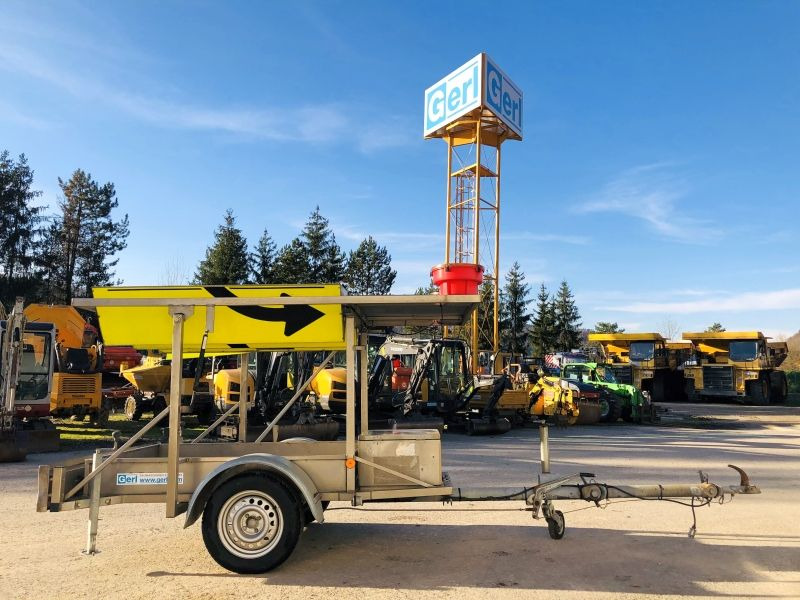 Diverses Bucharts RMS2000 (3029) - ציוד בנייה, קרון נגרר: תמונה 1 Diverses Bucharts RMS2000 (3029) - ציוד בנייה, קרון נגרר: תמונה 1