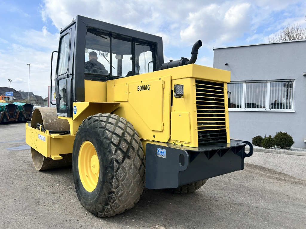 JCB Vibromax W 1402 D (111489) - מדחס: תמונה 4 JCB Vibromax W 1402 D (111489) - מדחס: תמונה 4