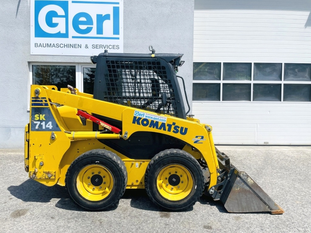 Komatsu SK714 (4012) - מעמיס היגוי החלקה: תמונה 2 Komatsu SK714 (4012) - מעמיס היגוי החלקה: תמונה 2