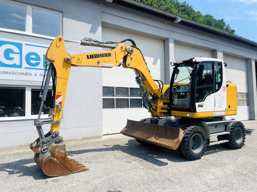 Liebherr A910 Compact (4025) - מחפר גלגלים: תמונה 4 Liebherr A910 Compact (4025) - מחפר גלגלים: תמונה 4