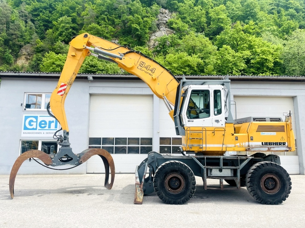 Liebherr A944B HD (3995) - מטפל בפסולת/ תעשייתי: תמונה 1 Liebherr A944B HD (3995) - מטפל בפסולת/ תעשייתי: תמונה 1