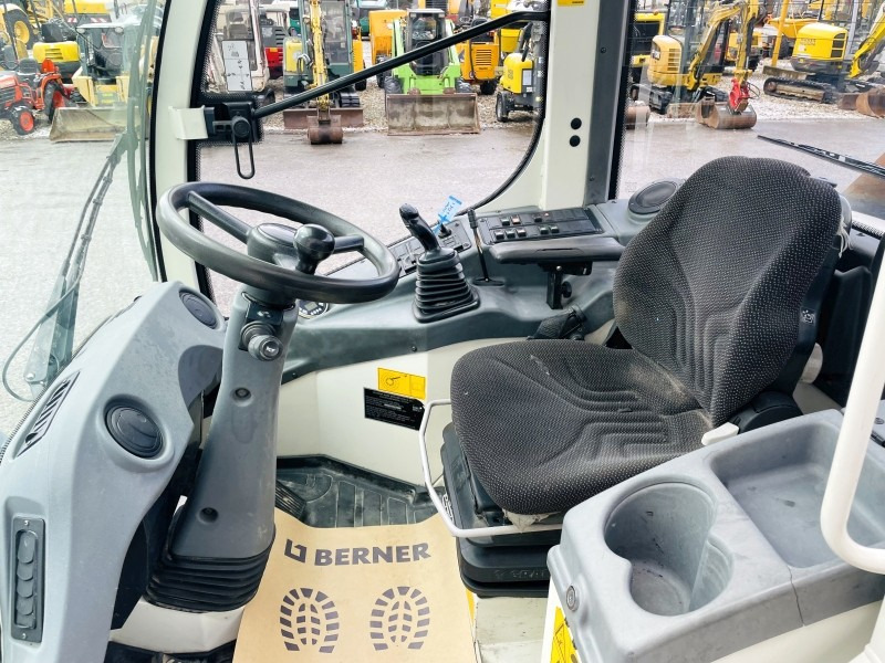 Liebherr L506C (3725) - מעמיס גלגלים: תמונה 5 Liebherr L506C (3725) - מעמיס גלגלים: תמונה 5