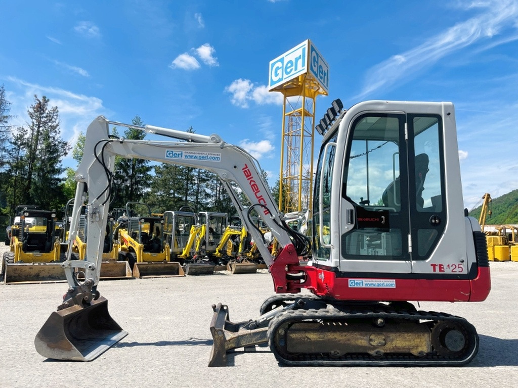 Takeuchi TB125 (4004) - מיני מחפר: תמונה 1 Takeuchi TB125 (4004) - מיני מחפר: תמונה 1