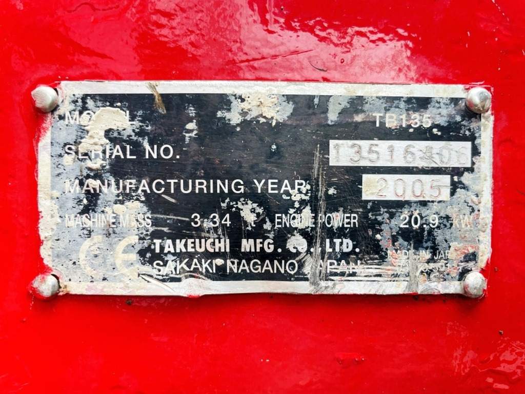 Takeuchi TB135 (4056) - מיני מחפר: תמונה 3 Takeuchi TB135 (4056) - מיני מחפר: תמונה 3