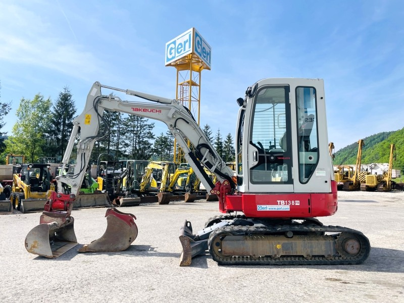 Takeuchi TB138FR (3775) - מיני מחפר: תמונה 1 Takeuchi TB138FR (3775) - מיני מחפר: תמונה 1