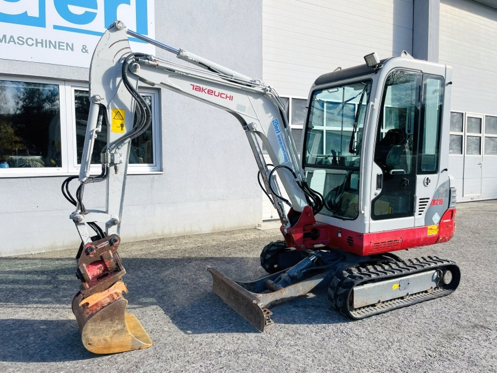 Takeuchi TB219 (4096) - מיני מחפר: תמונה 4 Takeuchi TB219 (4096) - מיני מחפר: תמונה 4