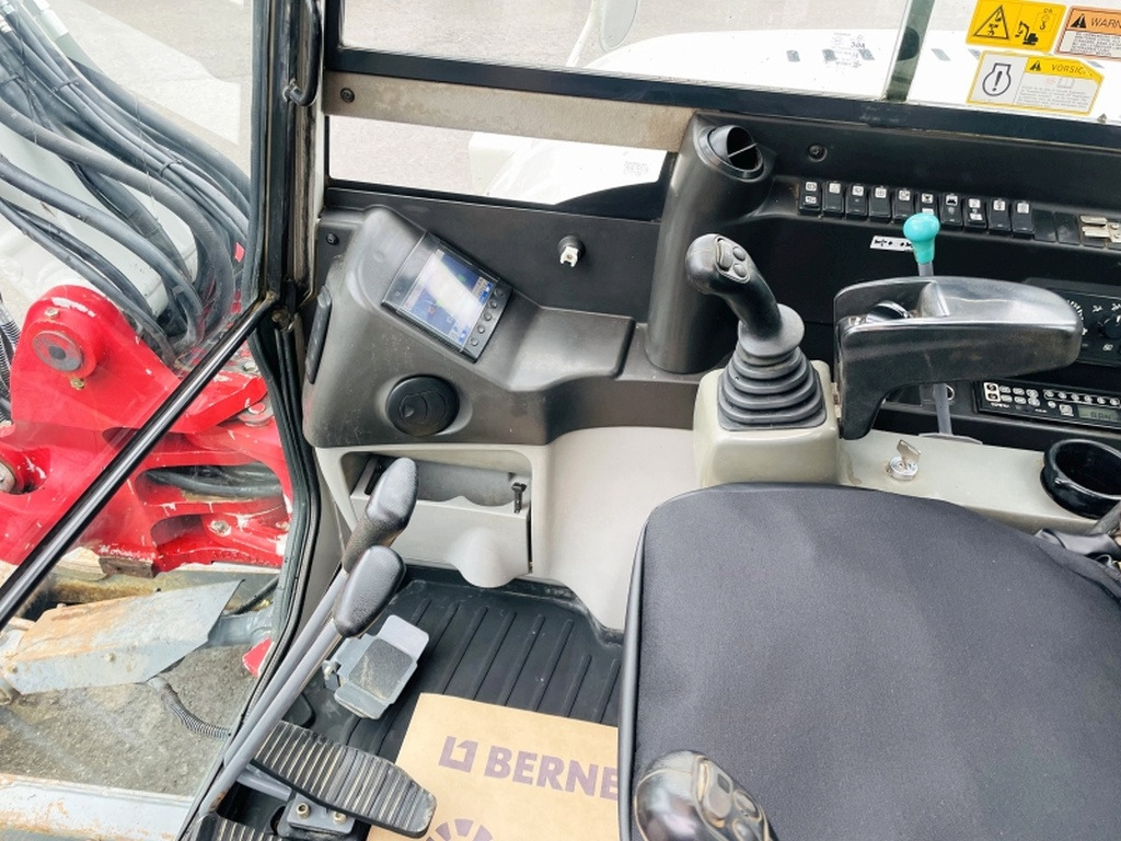 Takeuchi TB290 (3925) - מיני מחפר: תמונה 5 Takeuchi TB290 (3925) - מיני מחפר: תמונה 5