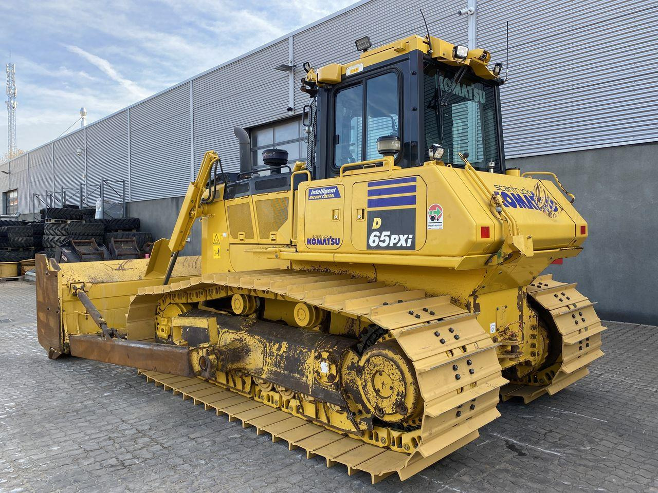 Komatsu D65PXI-18EO - דחפור: תמונה 2 Komatsu D65PXI-18EO - דחפור: תמונה 2