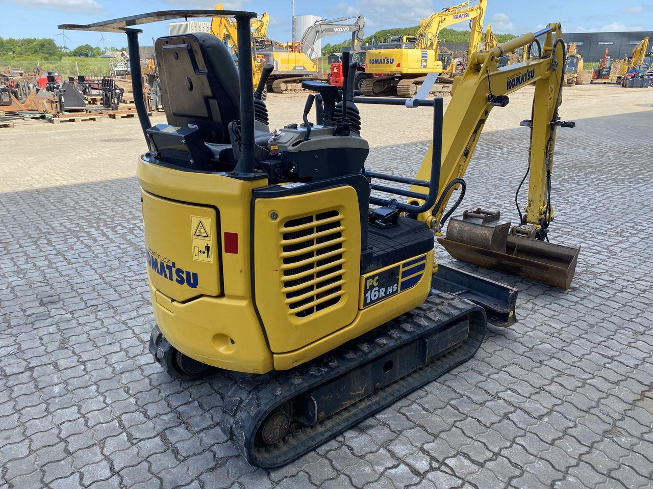 Komatsu PC16R-3HS CANOPY - מיני מחפר: תמונה 4 Komatsu PC16R-3HS CANOPY - מיני מחפר: תמונה 4