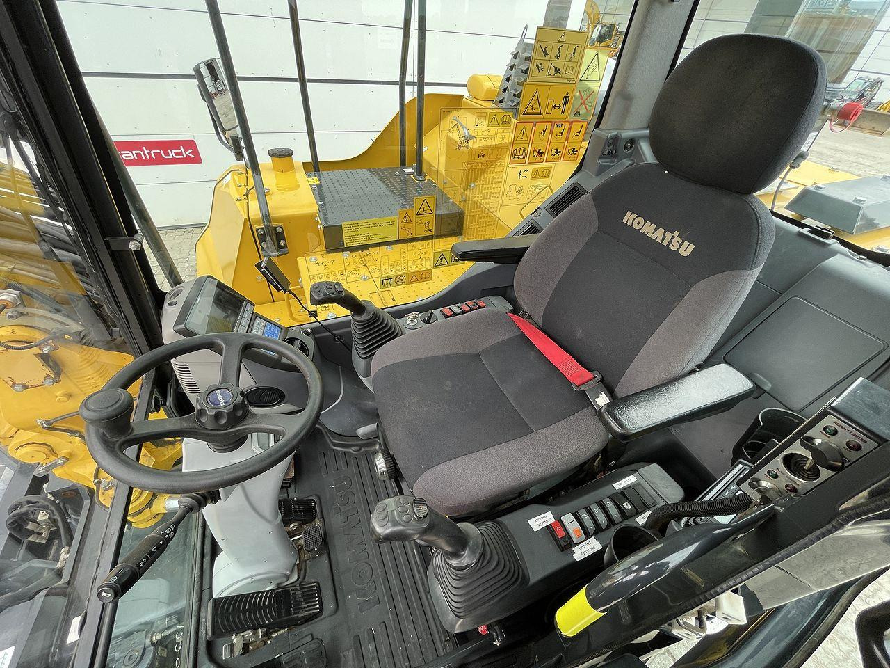 Komatsu PW118MR-11 - מיני מחפר: תמונה 3 Komatsu PW118MR-11 - מיני מחפר: תמונה 3