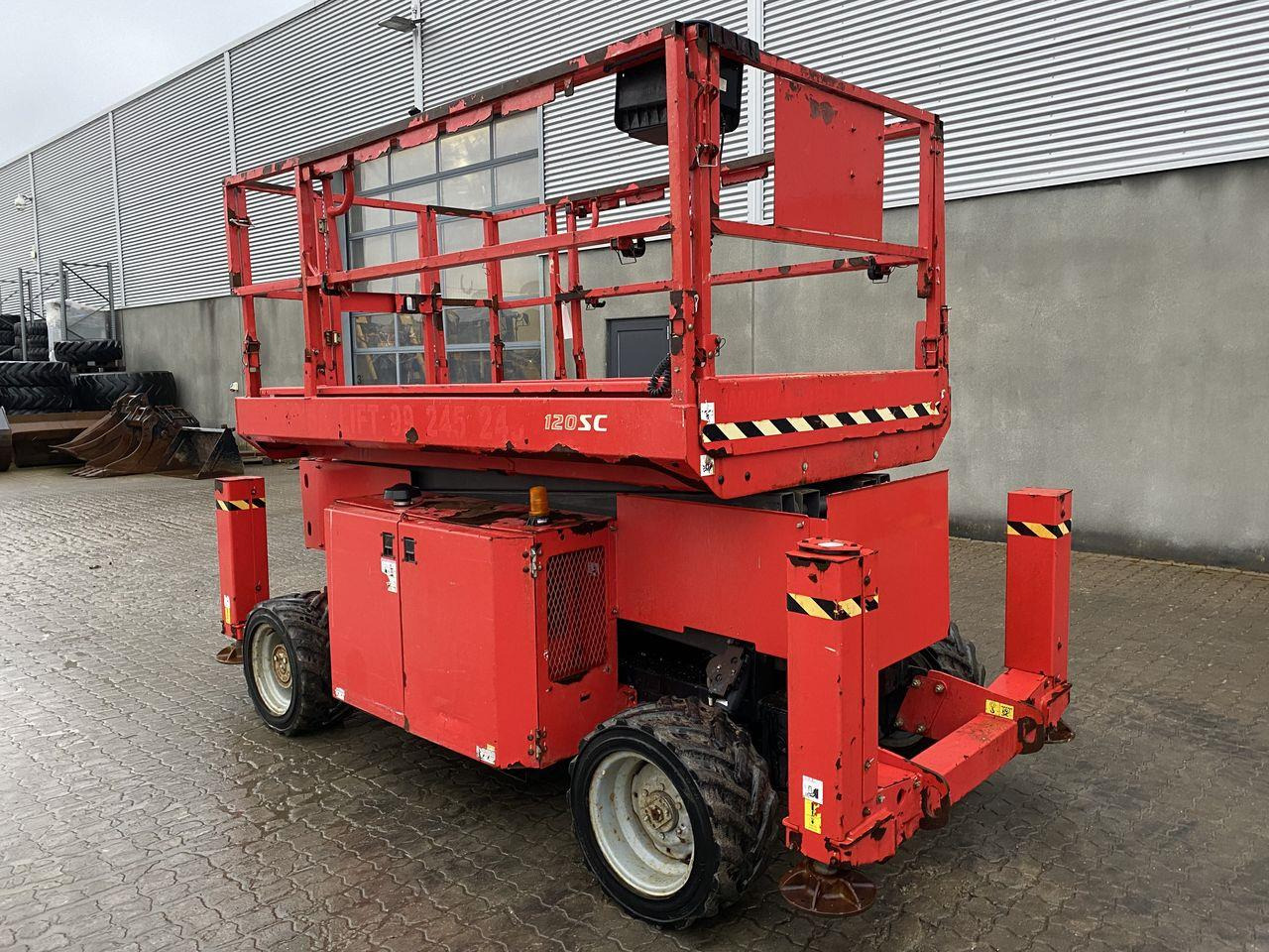 Manitou 120SC - מעלית מספריים: תמונה 2 Manitou 120SC - מעלית מספריים: תמונה 2