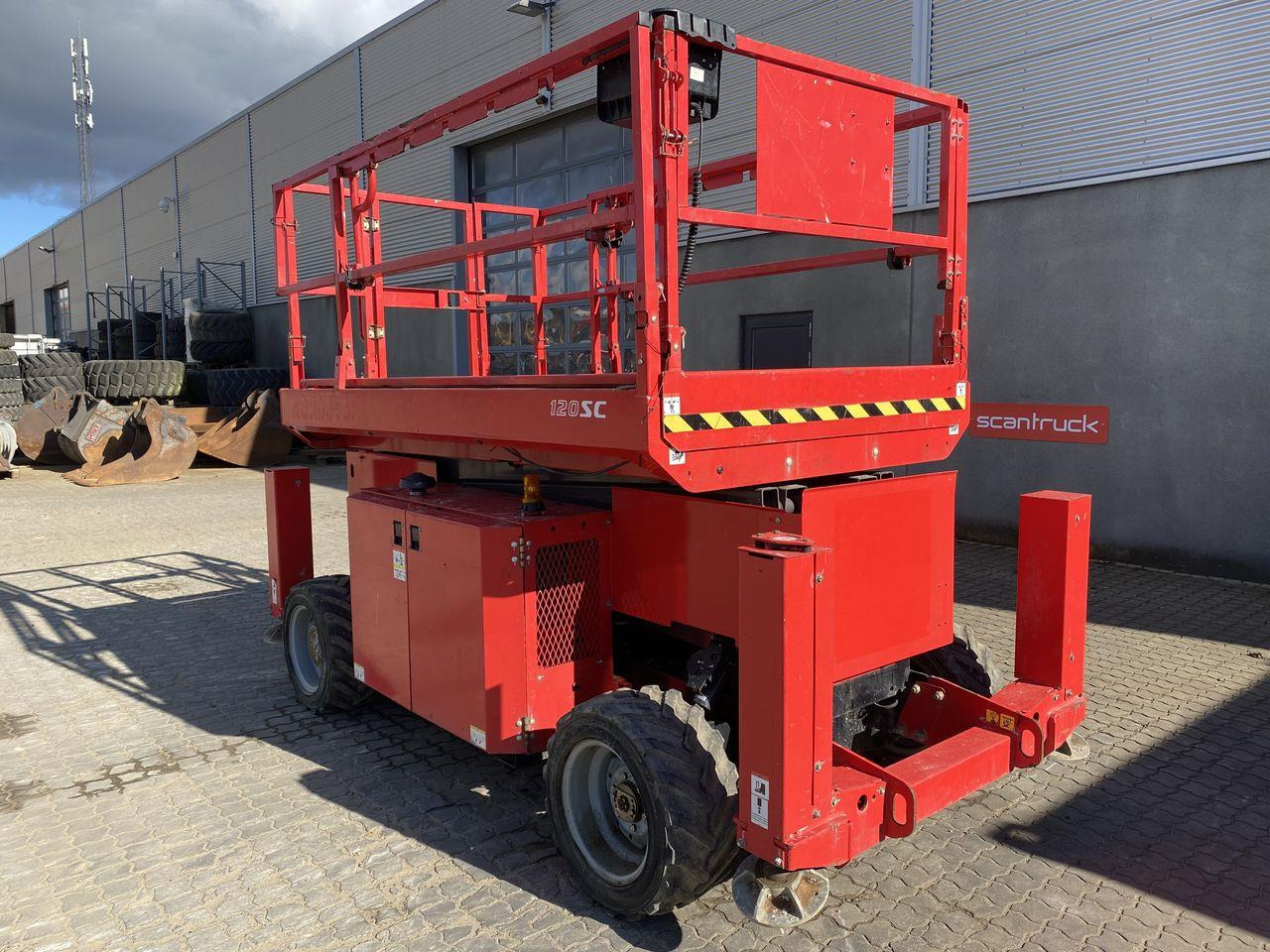 Manitou 120SC - מעלית מספריים: תמונה 2 Manitou 120SC - מעלית מספריים: תמונה 2
