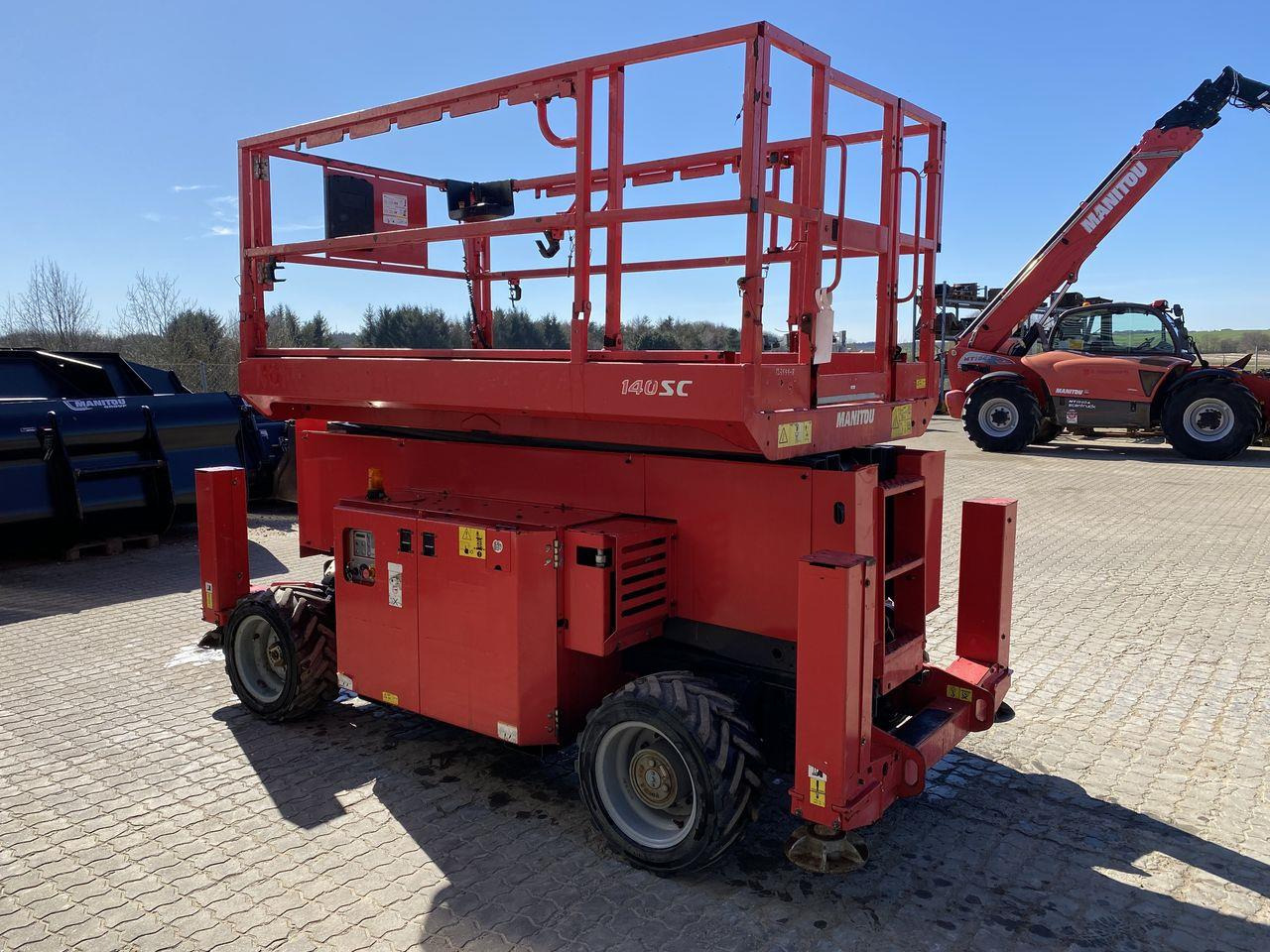 Manitou 140SC - מעלית מספריים: תמונה 5 Manitou 140SC - מעלית מספריים: תמונה 5