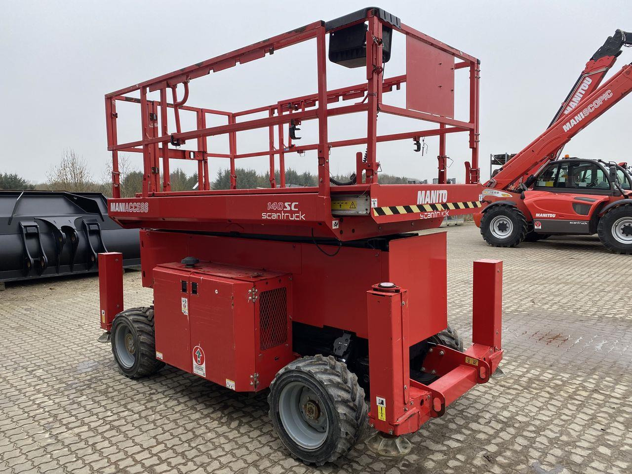 Manitou 140SC - מעלית מספריים: תמונה 5 Manitou 140SC - מעלית מספריים: תמונה 5