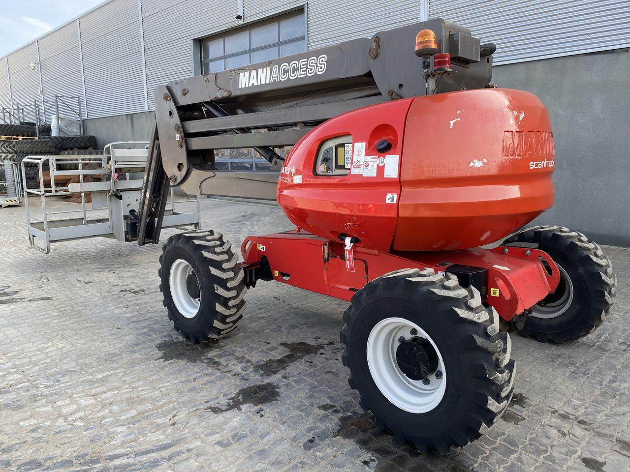Manitou 160ATJ+ RC - זרוע מרפקי: תמונה 2 Manitou 160ATJ+ RC - זרוע מרפקי: תמונה 2