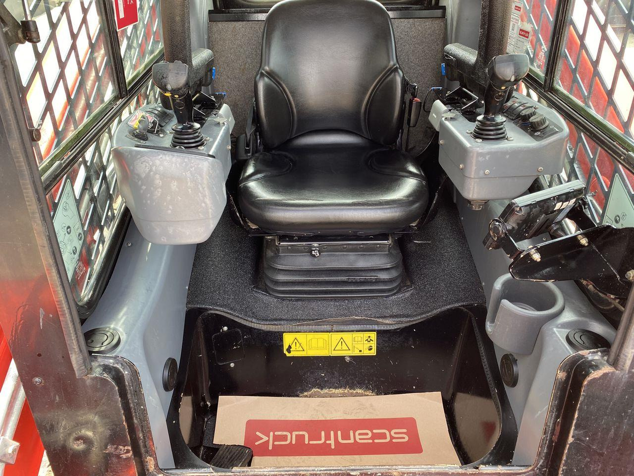 Manitou 1750RT NXT3 - מעמיס היגוי החלקה: תמונה 3 Manitou 1750RT NXT3 - מעמיס היגוי החלקה: תמונה 3