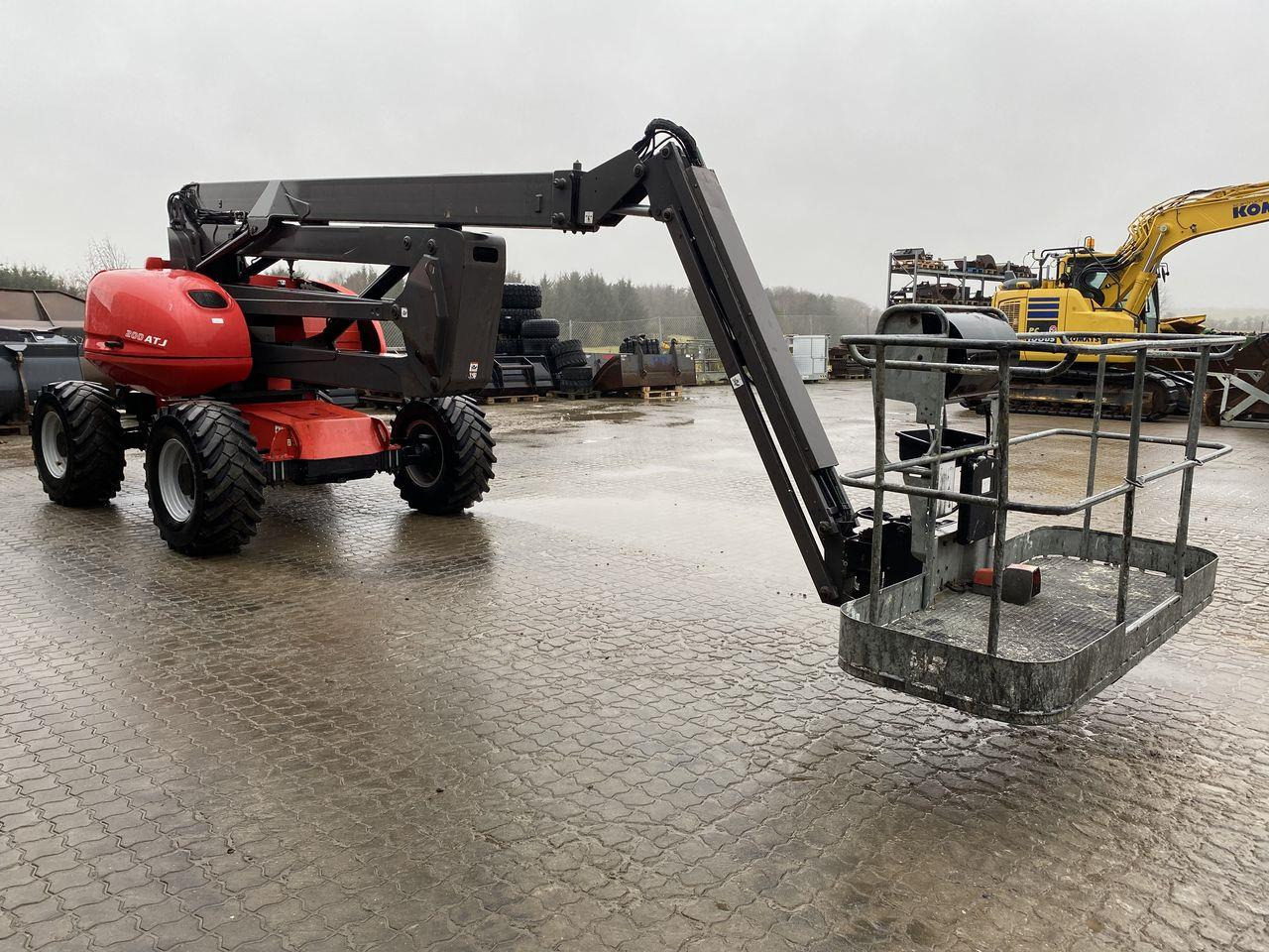 Manitou 200ATJ RC - זרוע מרפקי: תמונה 5 Manitou 200ATJ RC - זרוע מרפקי: תמונה 5