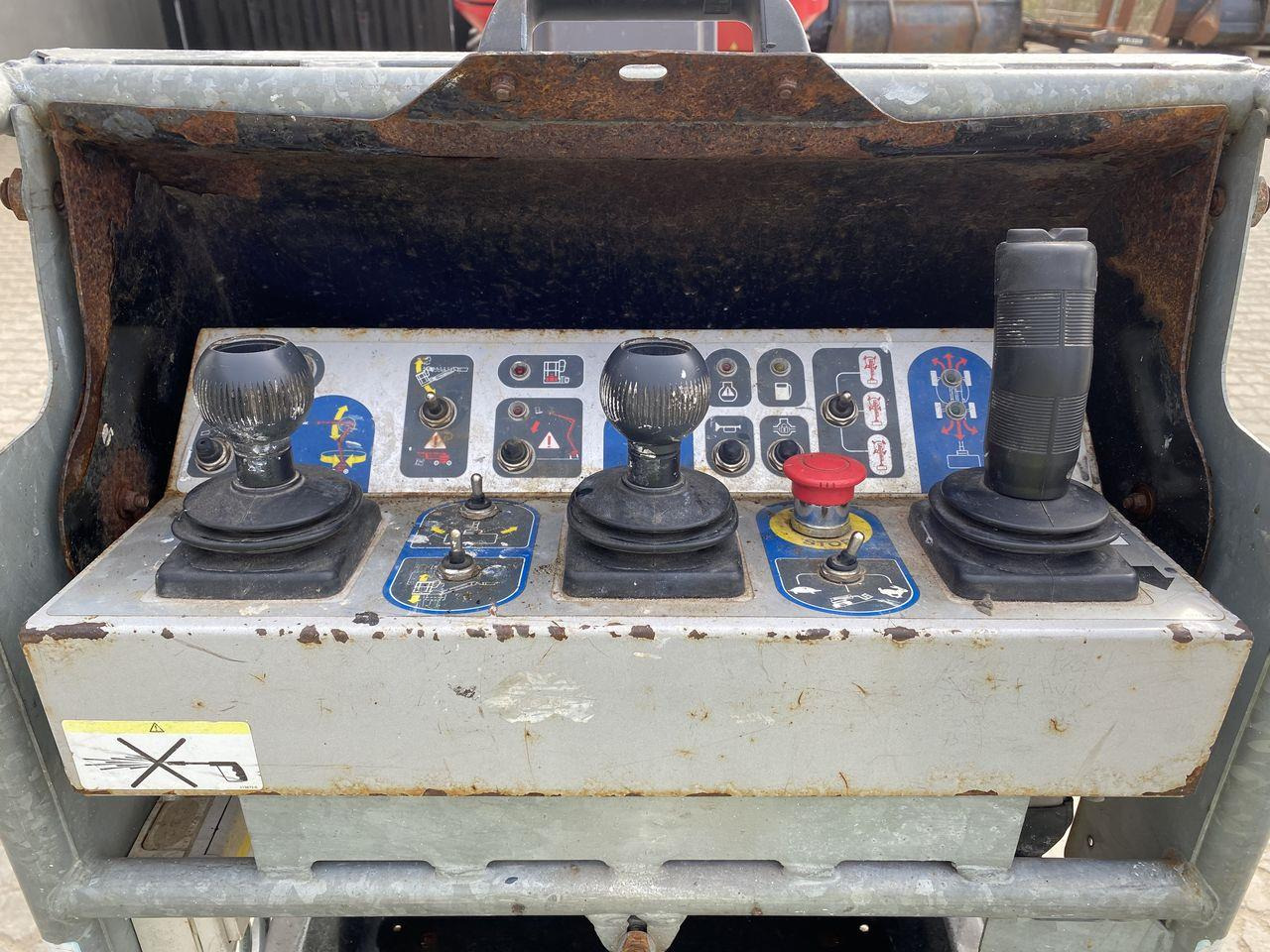 Manitou 200ATJ RC - זרוע מרפקי: תמונה 3 Manitou 200ATJ RC - זרוע מרפקי: תמונה 3