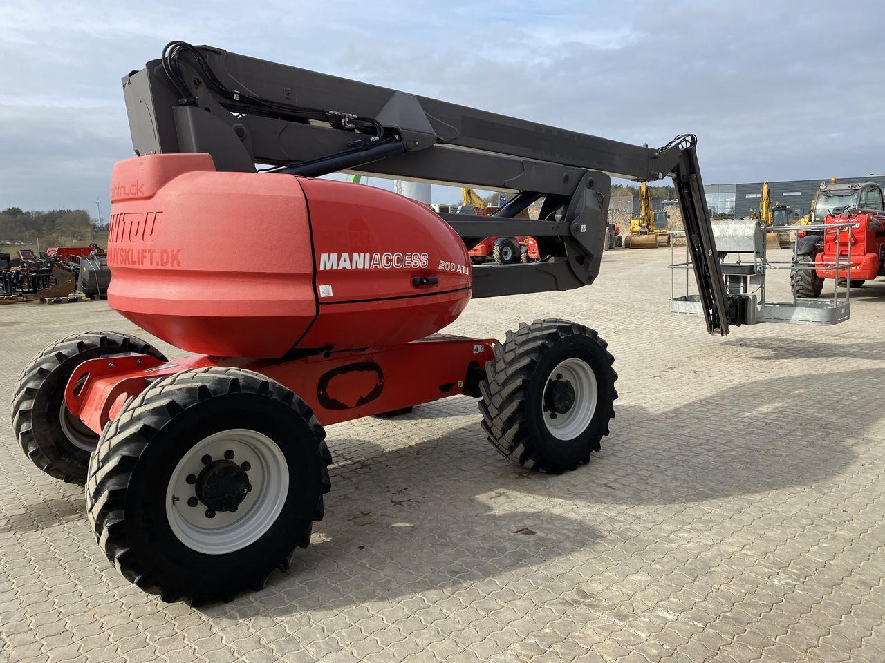 Manitou 200ATJ RC - זרוע מרפקי: תמונה 4 Manitou 200ATJ RC - זרוע מרפקי: תמונה 4