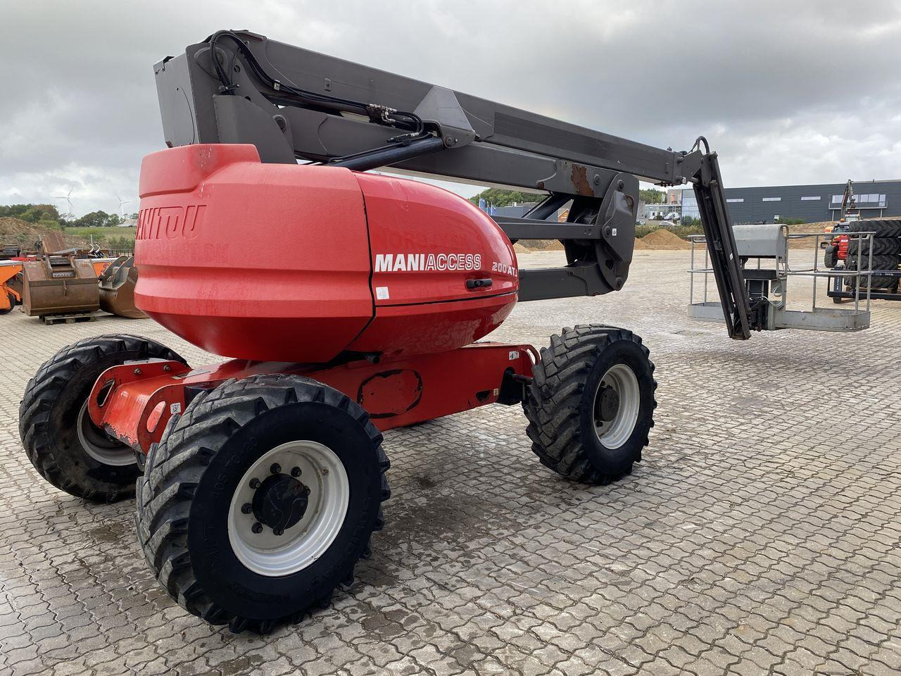 Manitou 200ATJ RC - זרוע מרפקי: תמונה 4 Manitou 200ATJ RC - זרוע מרפקי: תמונה 4
